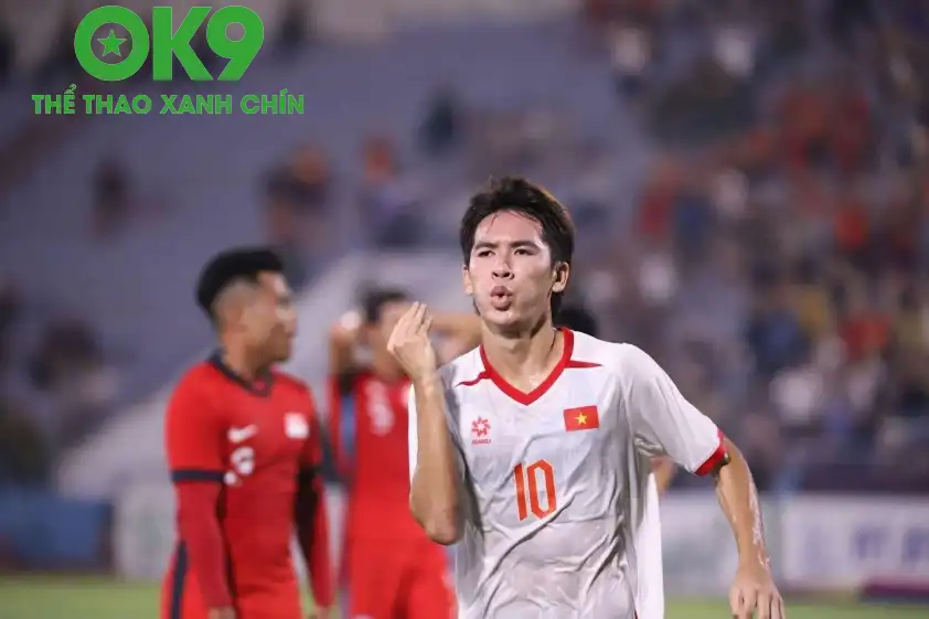 Lê Văn Thuận ghi bàn mở tỉ số cho U23 Việt Nam